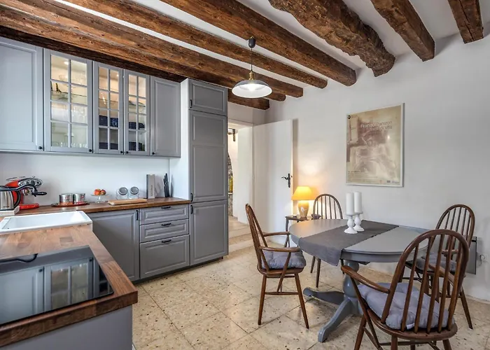 Ferienhaus Awesome In *