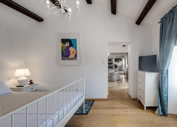Awesome In Ferienhaus Jadranovo